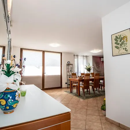 Mastro Oleario 5 Dal Mare 30 Dai Monti