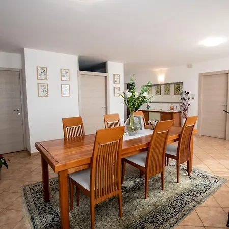 Mastro Oleario 5 Dal Mare 30 Dai Monti *