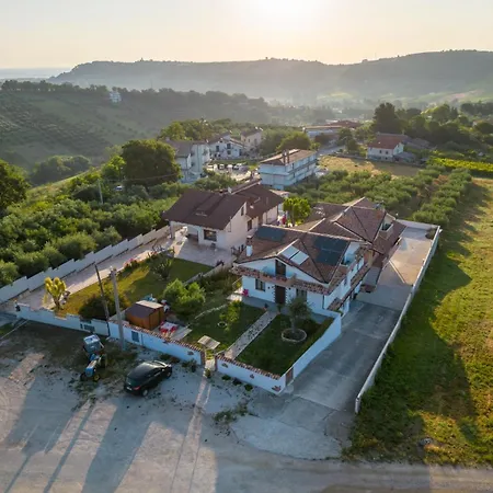 Mastro Oleario 5 Dal Mare 30 Dai Monti *