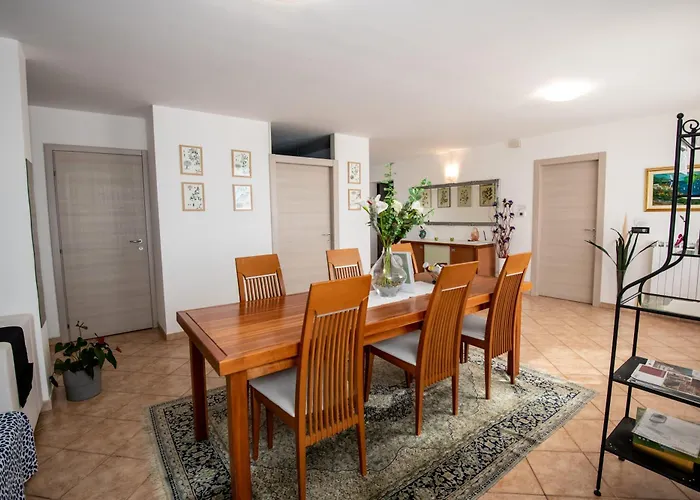 Mastro Oleario 5 Dal Mare 30 Dai Monti *