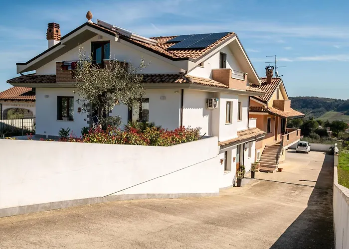 Mastro Oleario 5 Dal Mare 30 Dai Monti 別荘